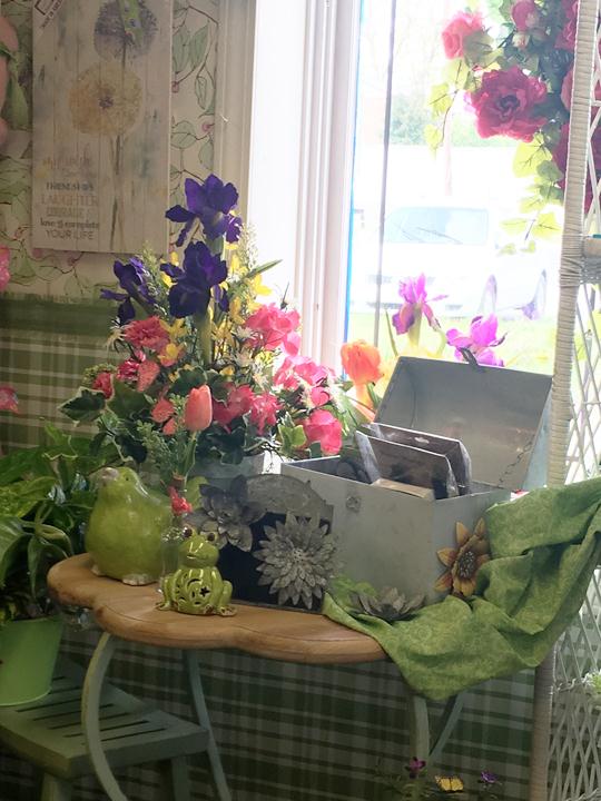 West And Witherspoon Florist/Gift Shop Florists Hopkinsville, KY