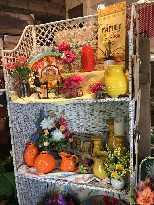 West And Witherspoon Florist/Gift Shop - Hopkinsville, KY - Slider 7
