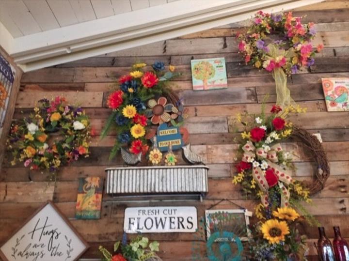 West And Witherspoon Florist/Gift Shop - Hopkinsville, KY - Slider 36
