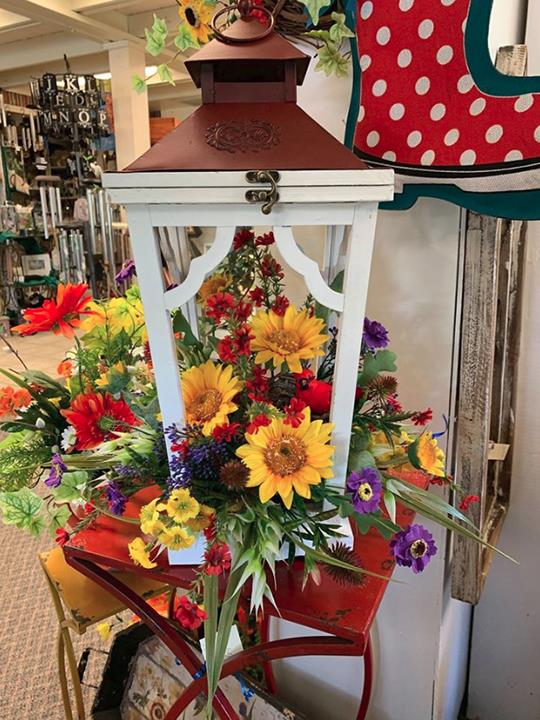 West And Witherspoon Florist/Gift Shop - Hopkinsville, KY - Thumb 43
