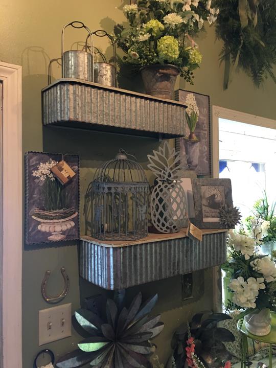 West And Witherspoon Florist/Gift Shop - Hopkinsville, KY - Slider 6